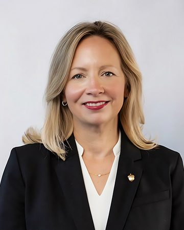 Laura Ihrig | Executive Operations Manager - Acorn Capital Management