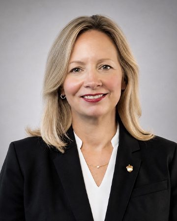 Laura Ihrig | Executive Operations Manager - Acorn Capital Management